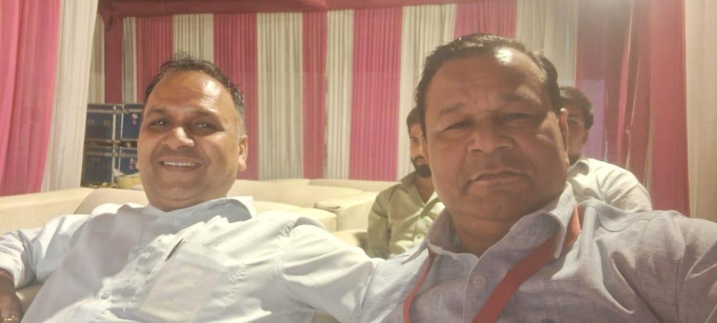 कोषाध्यक्ष लक्ष्मण सिंघल